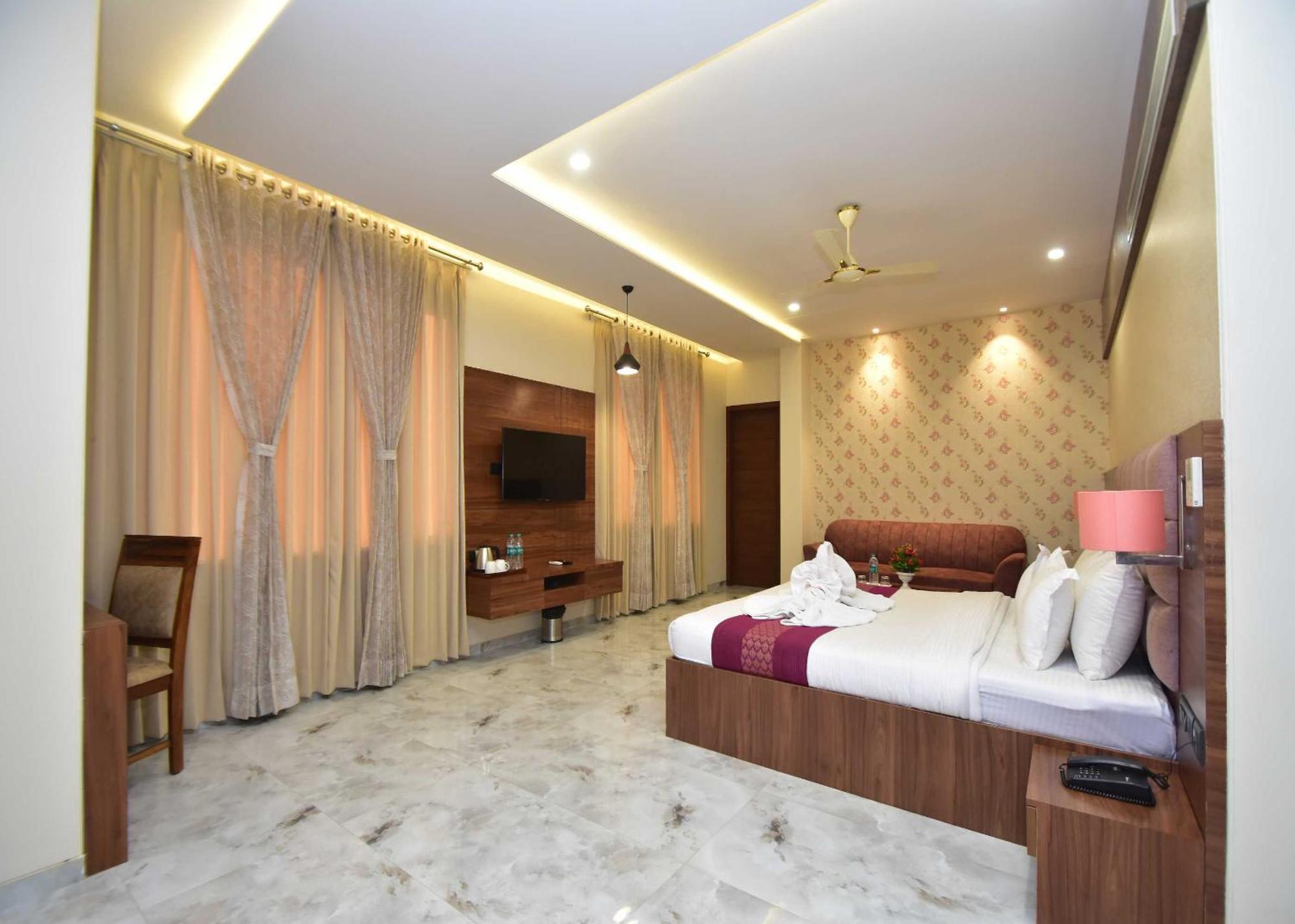 Hotel Shyamleela Khātu Екстериор снимка