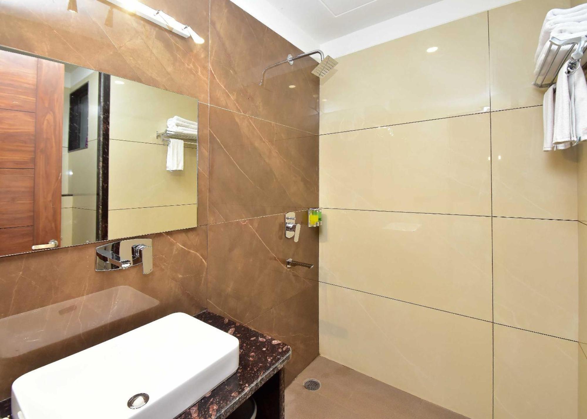 Hotel Shyamleela Khātu Екстериор снимка