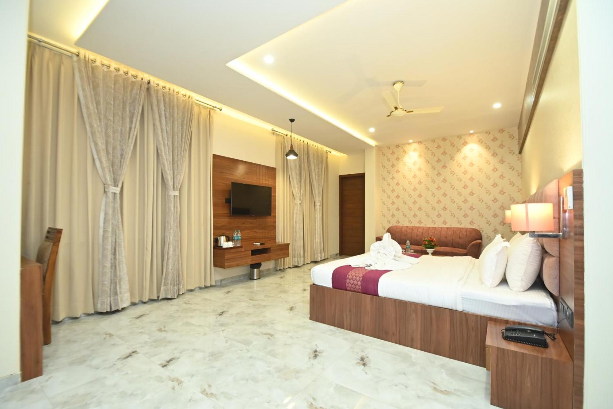 Hotel Shyamleela Khātu Екстериор снимка